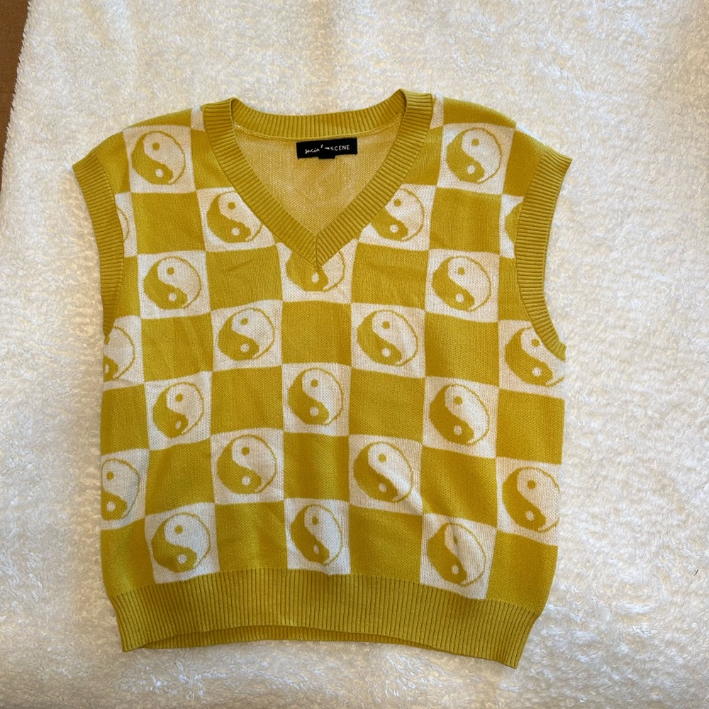 Women’s sweater vest